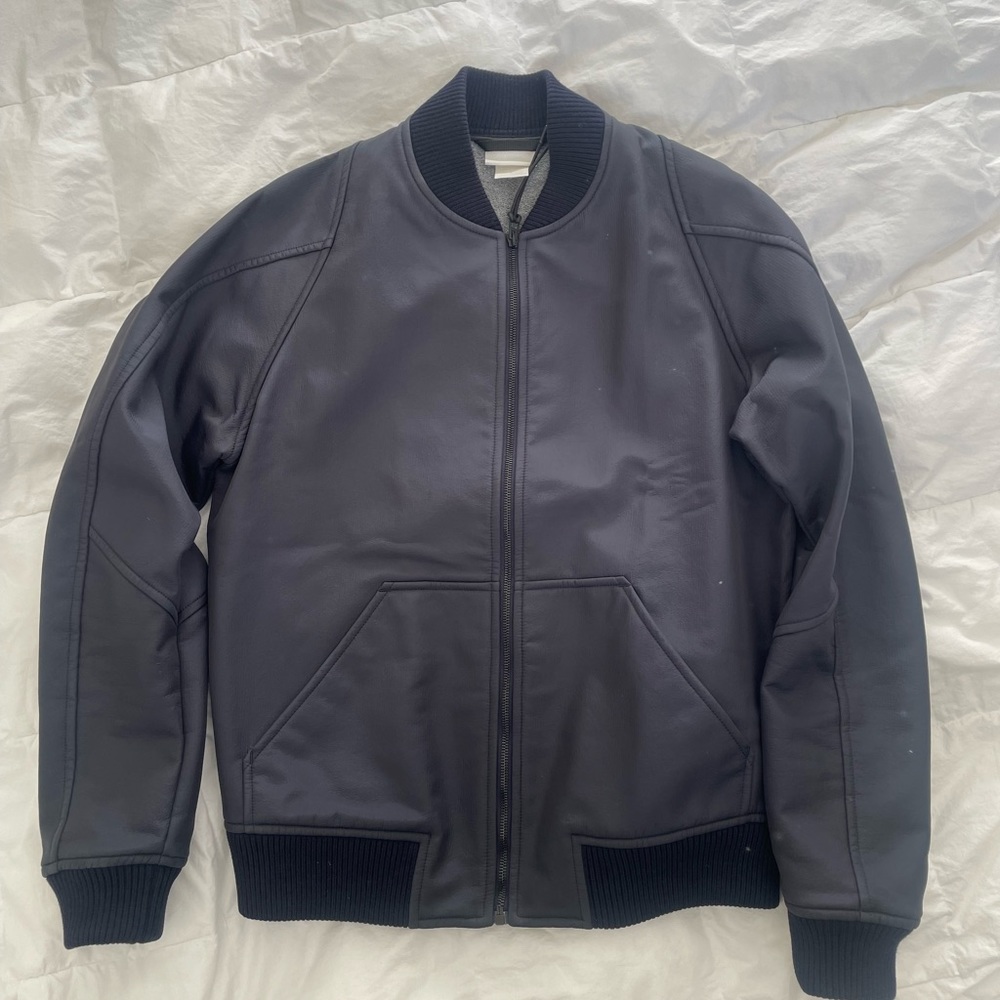 NIKELAB BOMBER JACKET
NAVY